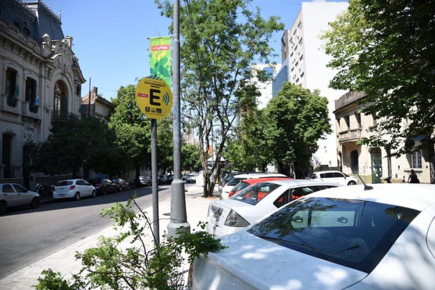 El costo del estacionamiento medido es de 35 y 45 pesos por hora en febrero
