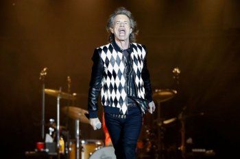 like a rolling stones: tras la operacion de mick jagger, la legendaria banda ya esta arriba de los escenarios