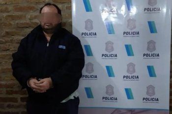 un remisero cayo acusado de haber violado a una pasajera de 16 anos