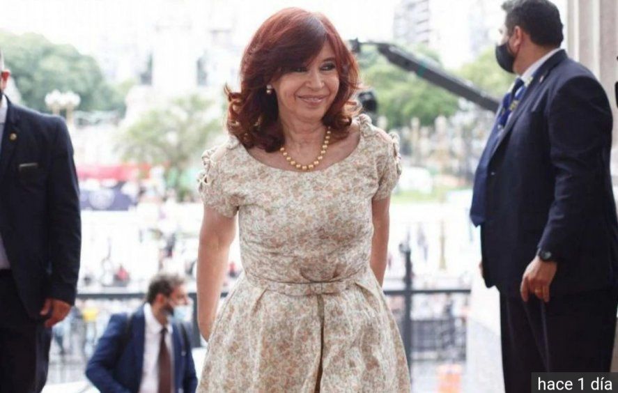 El ejemplo de Cristina Fernández de ayer podría interpretarse como de utilización de la teoría de la psicología inversa hacia la oposición por no usar barbijo? 