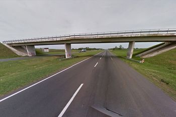 El camión fue robado en inmediaciones del peaje de Lima en la ruta 9