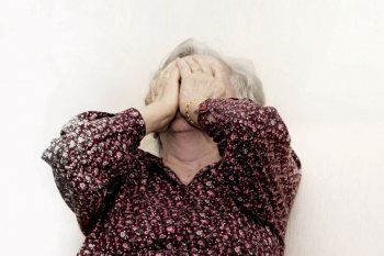 Una mujer de 65 años entregó 35.000 pesos a un falso amigo