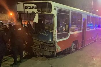 robo un micro escolar y fue detenido tras 22 kilometros de persecucion