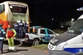 Castelli: atacan a balazos a dos micros que iban por la Ruta 2