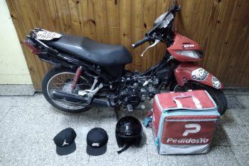 Uno de los presuntos ladrones cayó en Los Hornos y el otro en el Hospital San Martín
