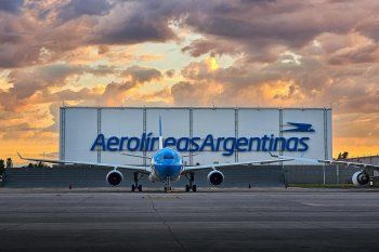 acuerdo en aerolineas argentinas: los gremios aceptaron cambios laborales para aumentar la eficiencia