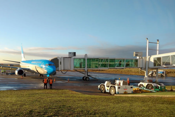 bahia blanca: despues del fuerte temporal, el aeropuerto funciona con normalidad