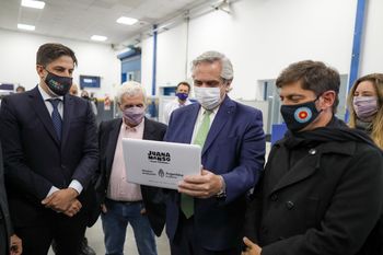 Como una continuidad del Plan Conectar Igualdad de Nación, Alberto Sileoni impulsará en la Provincia la entrega de computadoras a alumnos y alumnas.