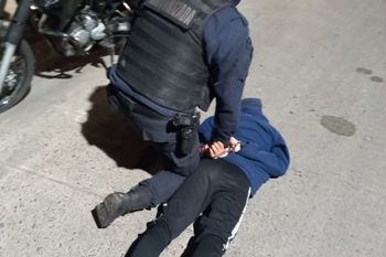 la plata: tras raid delictivo y una persecucion policial descubren un aguantadero