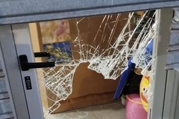 Así quedó el acceso al comercio de Los Hornos