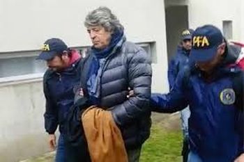 increible: un ex juez platense denuncio que la policia le robo objetos de valor