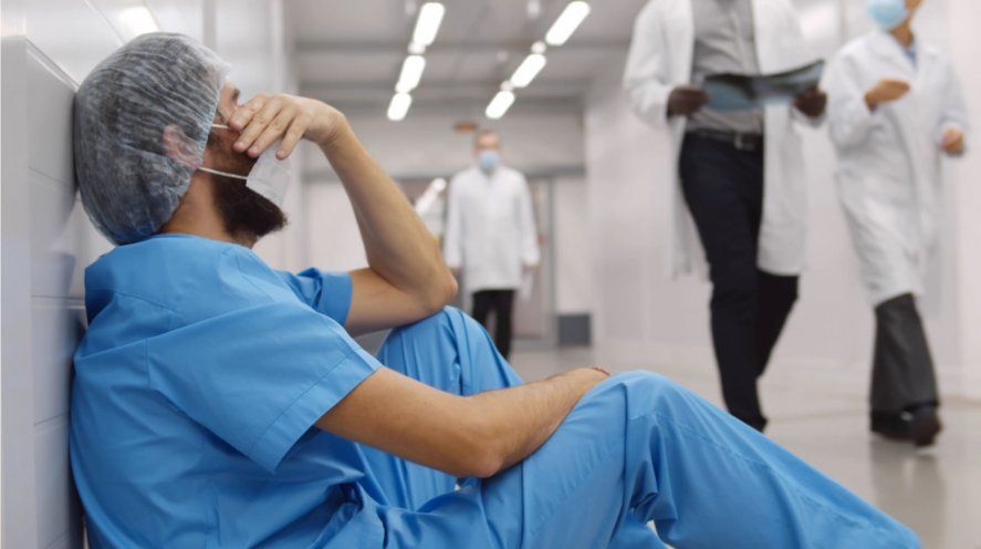 El Comité de Ética busca ofrecer herramientas éticas para que los médicos no tengan que cargar con este tipo de decisiones críticas.