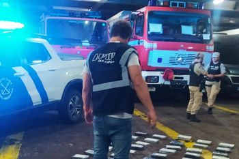 zarate: traian 56 kilos de cocaina en un camion de bomberos