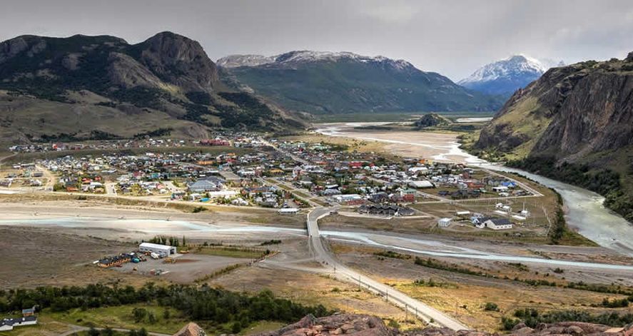 En la mayoría de los casos la visita a este sublime rincón de la Patagonia argentina configura un itinerario en el cual se hace base en El Calafate como primer destino.