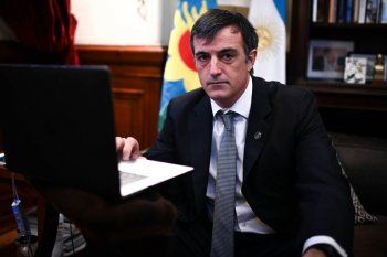 Esteban Bullrich dijo que se emocionó al hablar con Cristina