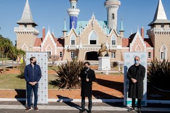 axel kicillof le quiere sacar la republica de los ninos a la plata y juntos puso el grito en el cielo