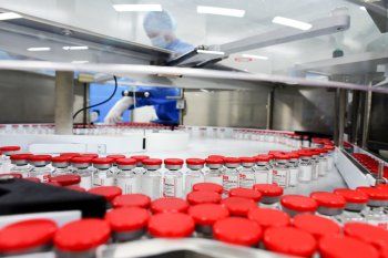 Richmond produjo en el país las primeras 450.000 vacunas contra el coronavirus.