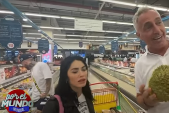 Las foto sexi de Lali Espósito para acreditarse en Qatar
