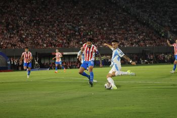 Un ex Gimnasia amargó a la Selección Argentina en Paraguay