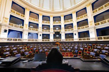 se cayo la sesion por las jubilaciones del bapro y se viene una maraton en la legislatura