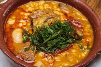 trufa, locro, cerveza y costillar: cuatro fiestas imperdibles para chuparse los dedos en la provincia 