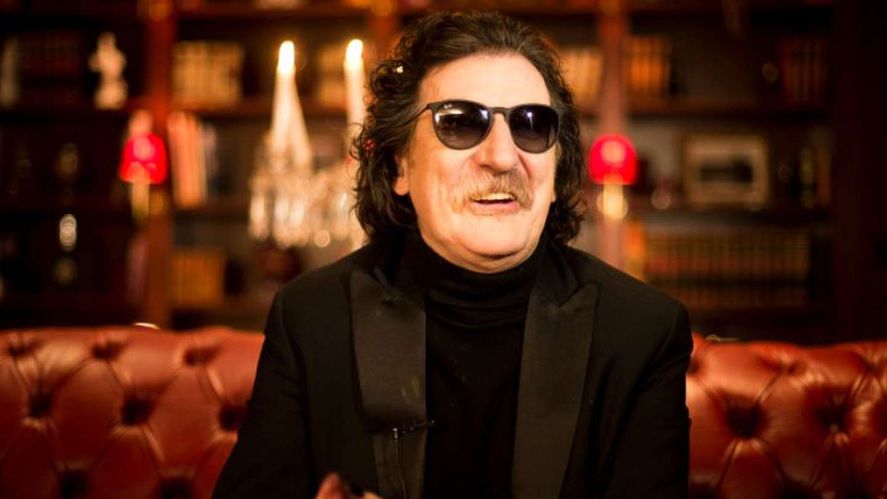 Los músicos que participaran del evento estarán acompañados por una orquesta de cámara integrada e interpretarán canciones icónicas de Serú Girán, Sui Géneris y la carrera solista de Charly García.