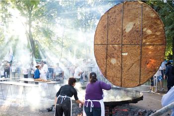 se viene una nueva edicion de la fiesta nacional de la torta frita en mercedes