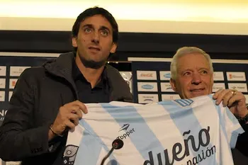 Con la Sudamericana en mano, Blanco liquidó a Milito: ¿cuándo son las elecciones en Racing?