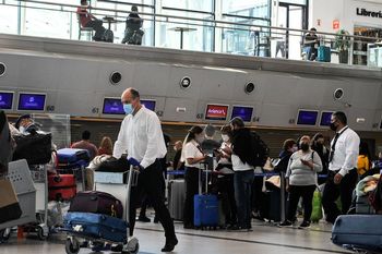 Personas con nacionalidad argentina o residentes podrán ingresar sin necesidad de presentar un PCR negativo