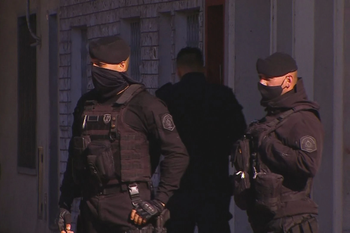 la matanza: un policia enfrento a 12 delincuentes en un robo