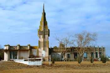 Destinos bonaerenses para descubrir las obras de Francisco Salamone