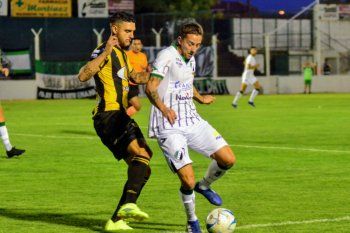 Otra vez los penales dejaron sin nada a Villa Mitre
