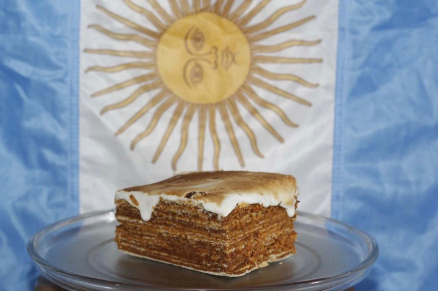 La Torta Argentina nació en la ciudad de Dolores a fines del siglo XIX. 