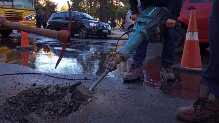 La Plata: Podría haber baja presión de agua en el centro por trabajos ...