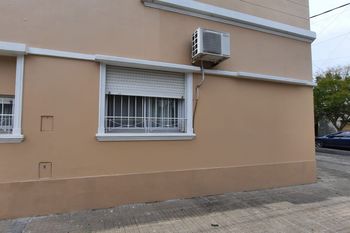 la plata: simulo ser trabajador de absa y asalto a jubiladas