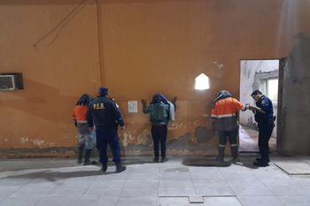 Los tres hombres detenidos por iniciar incendios en el Delta