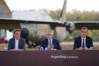 Alberto Fernández dijo presente en Campo de Mayo.
