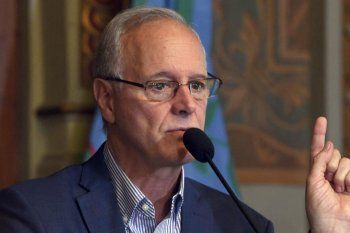 Lo senadores de Juntos por el Cambio quieren interpelar a Gollan