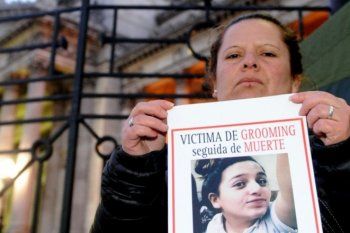 la mama de micaela ortega pide que haya mas controles en facebook para prevenir abusos