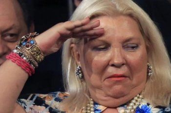 Carrió recibió de la medicina de los trolls