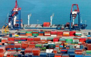 Caen las exportaciones bonaerenses y crecen las importaciones: “La dinámica es preocupante”, advirtió Pablo López