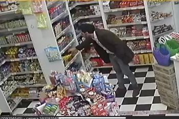 un ex futbolista de gimnasia denuncio un robo en su comercio