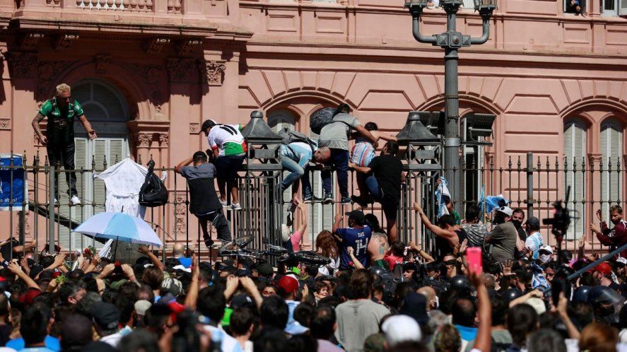 Despedida de Maradona: Alberto admitió que se dieron 