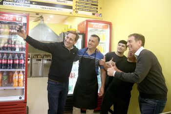 Diego Santilli realizó una recorrida por La Plata