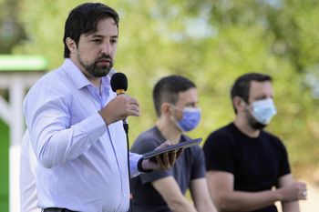 El ministro Kreplak destacó el alcance de la vacuna