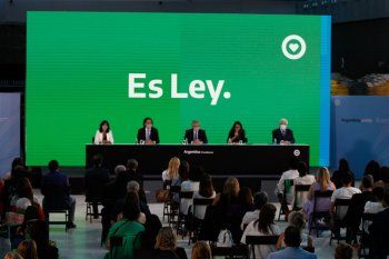 El abogado platense y presidente de la AsociaciónArgentina de Abogados Penalistas Lucas Bianco presentó ante una acción deinconstitucionalidad contra la ley de aborto 