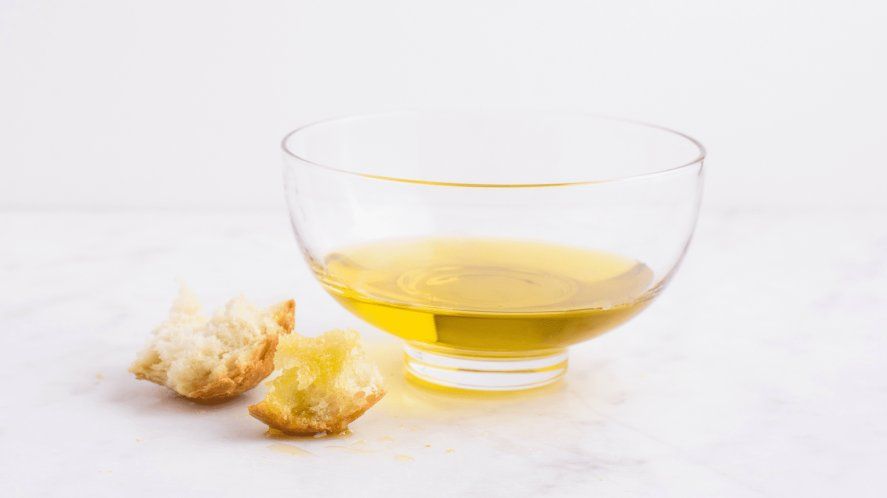Anmat prohibió la venta del aceite Patito Juan por estar falsamente rotulado