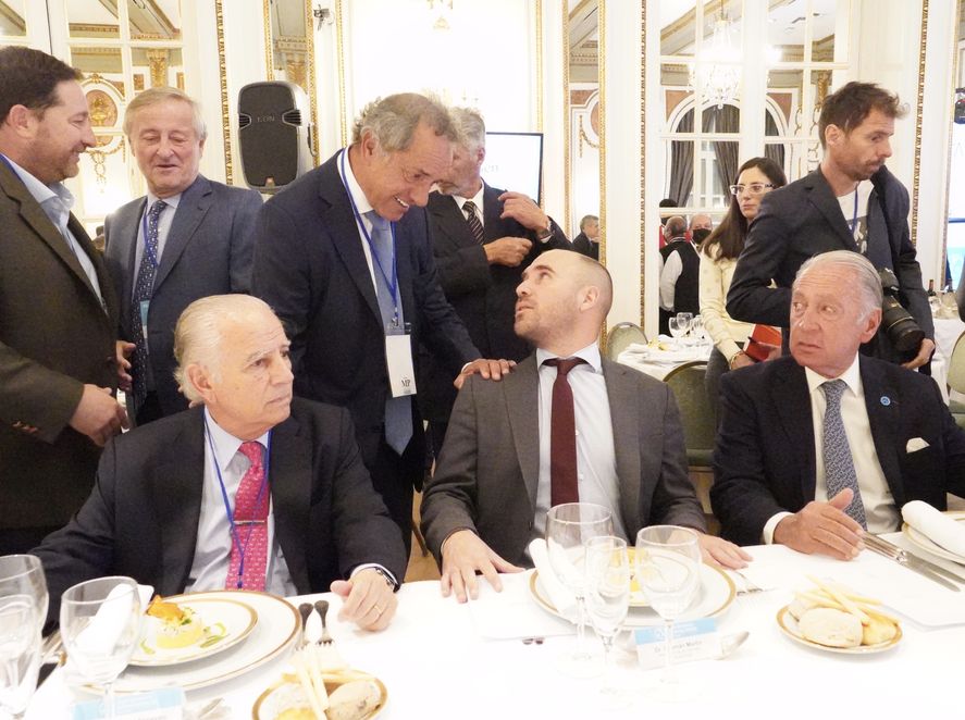 Almuerzo del Consejo Interamericano de Comercio y Producción (CICyP), que preside Daniel Funes de Rioja, en el Hotel Alvear .