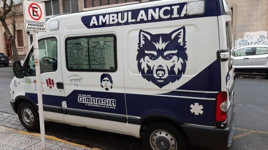 Raúl Tassi donó una ambulancia a Gimnasia