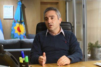El ministro Andrés Larroque, duro con la situación del Frente de Todos.